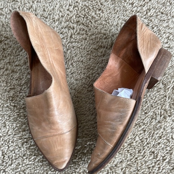 Free People Shoes - Free People leather shoes size 36